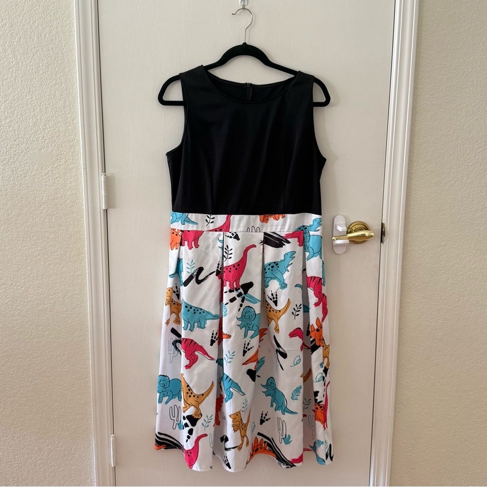 Black & Multicolor Dino Print Midi Dress - Women